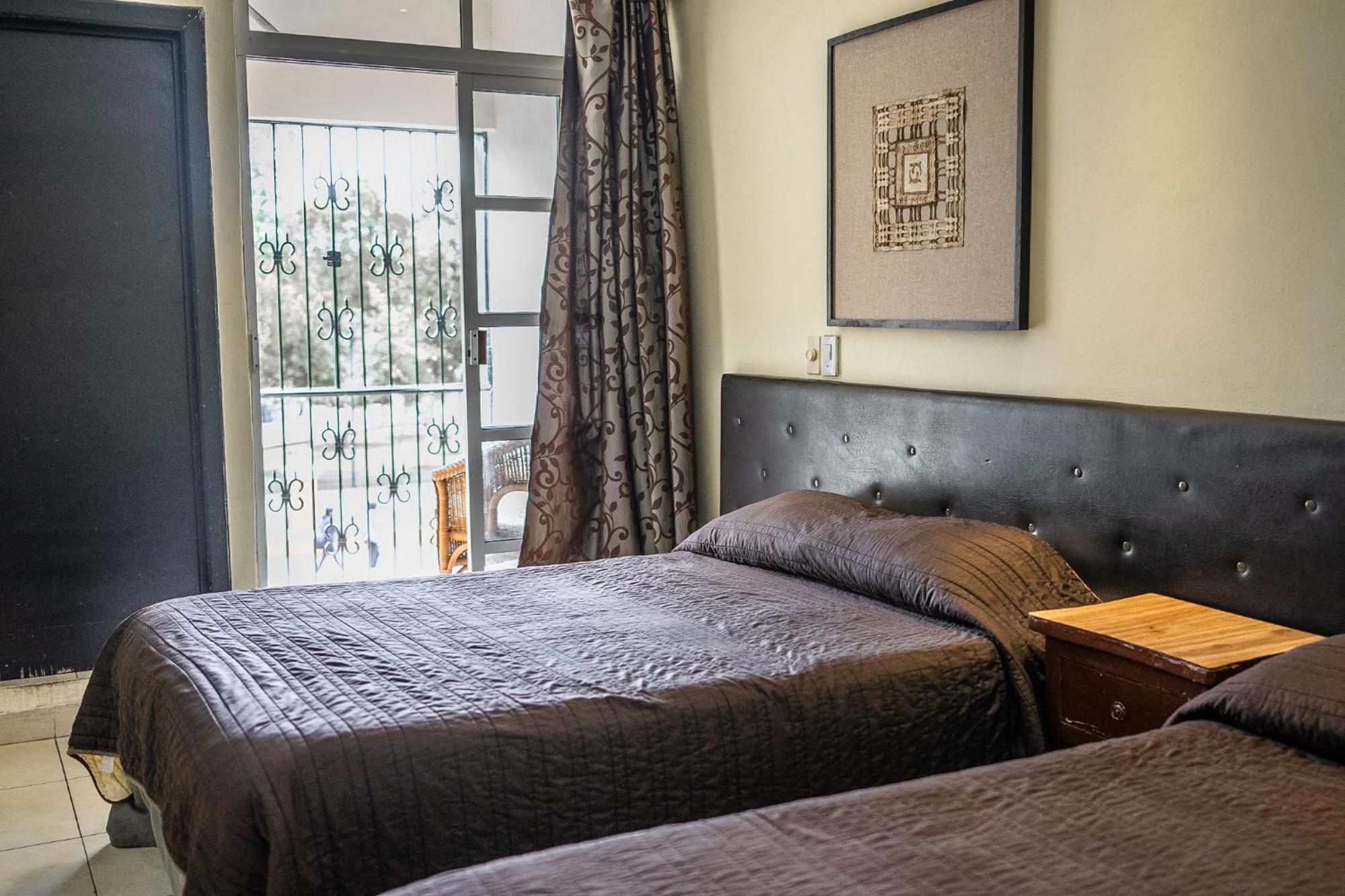 Hotel Maria De La Luz Valladolid  Ngoại thất bức ảnh