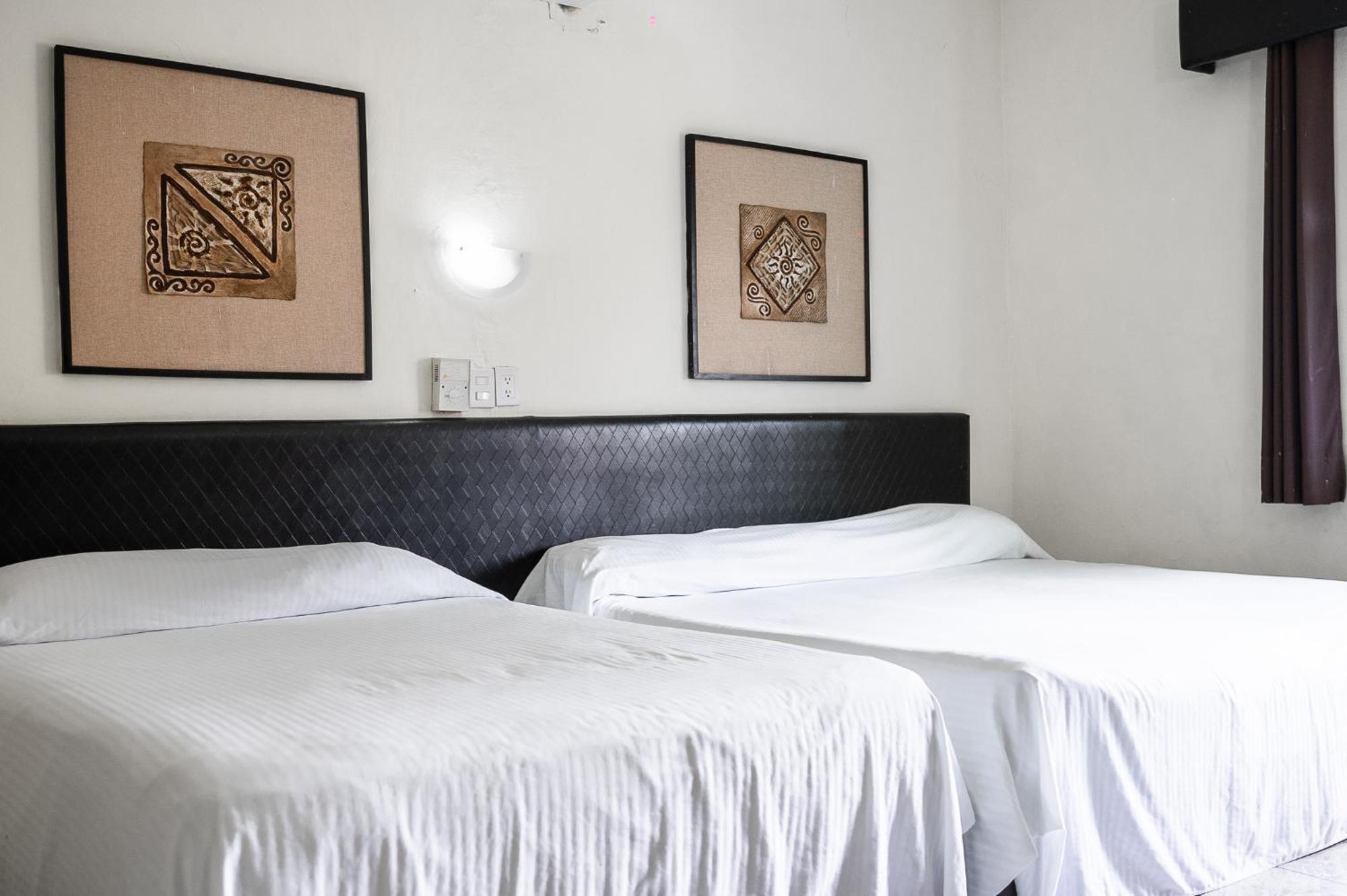 Hotel Maria De La Luz Valladolid  Ngoại thất bức ảnh