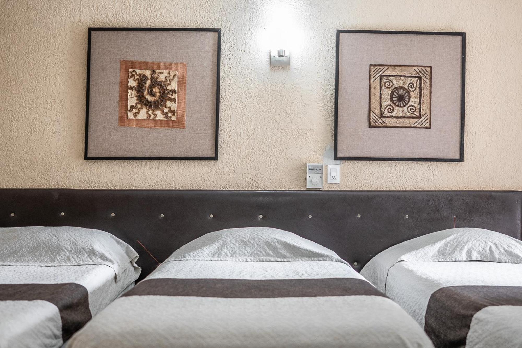 Hotel Maria De La Luz Valladolid  Ngoại thất bức ảnh