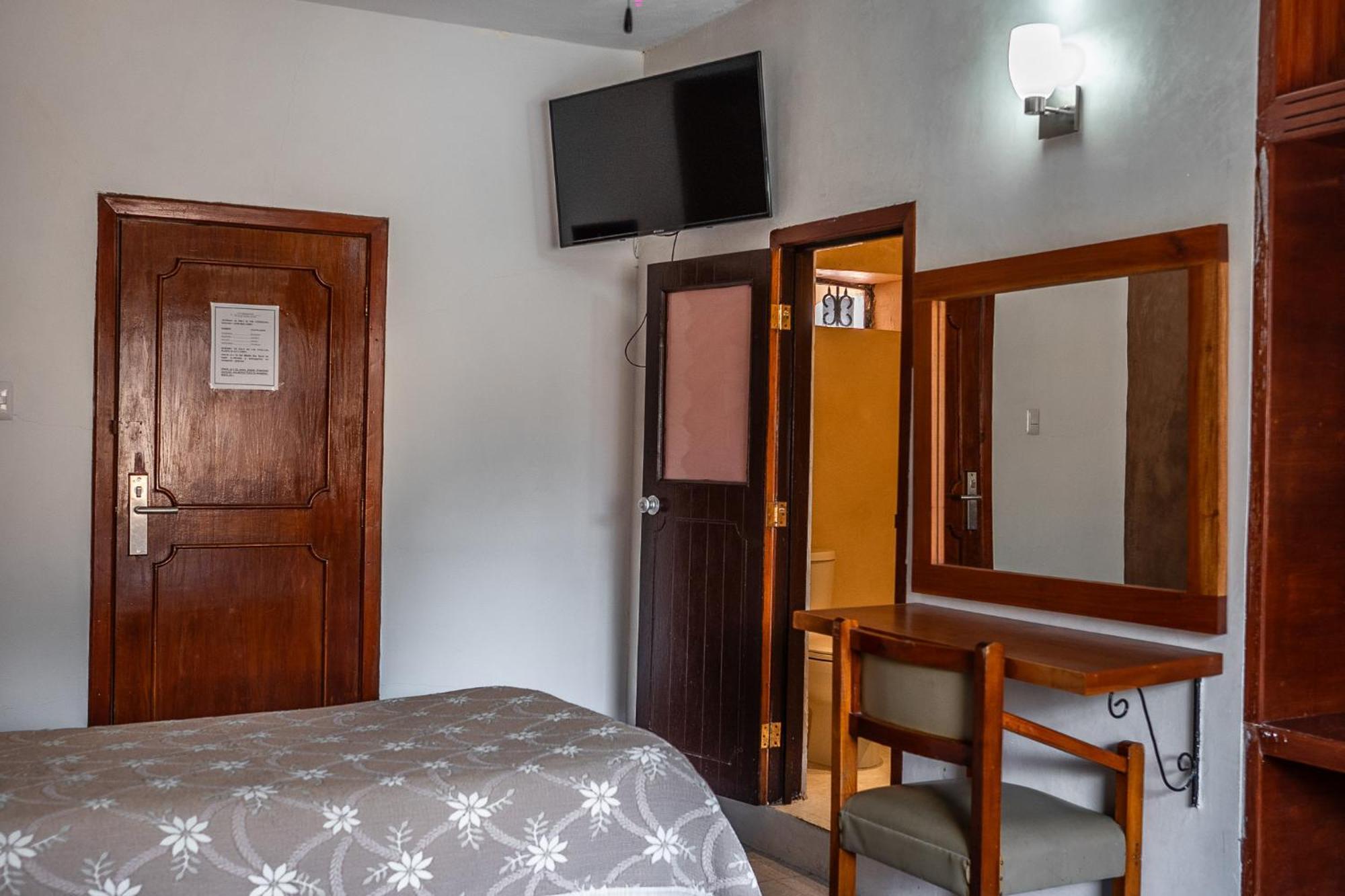 Hotel Maria De La Luz Valladolid  Ngoại thất bức ảnh