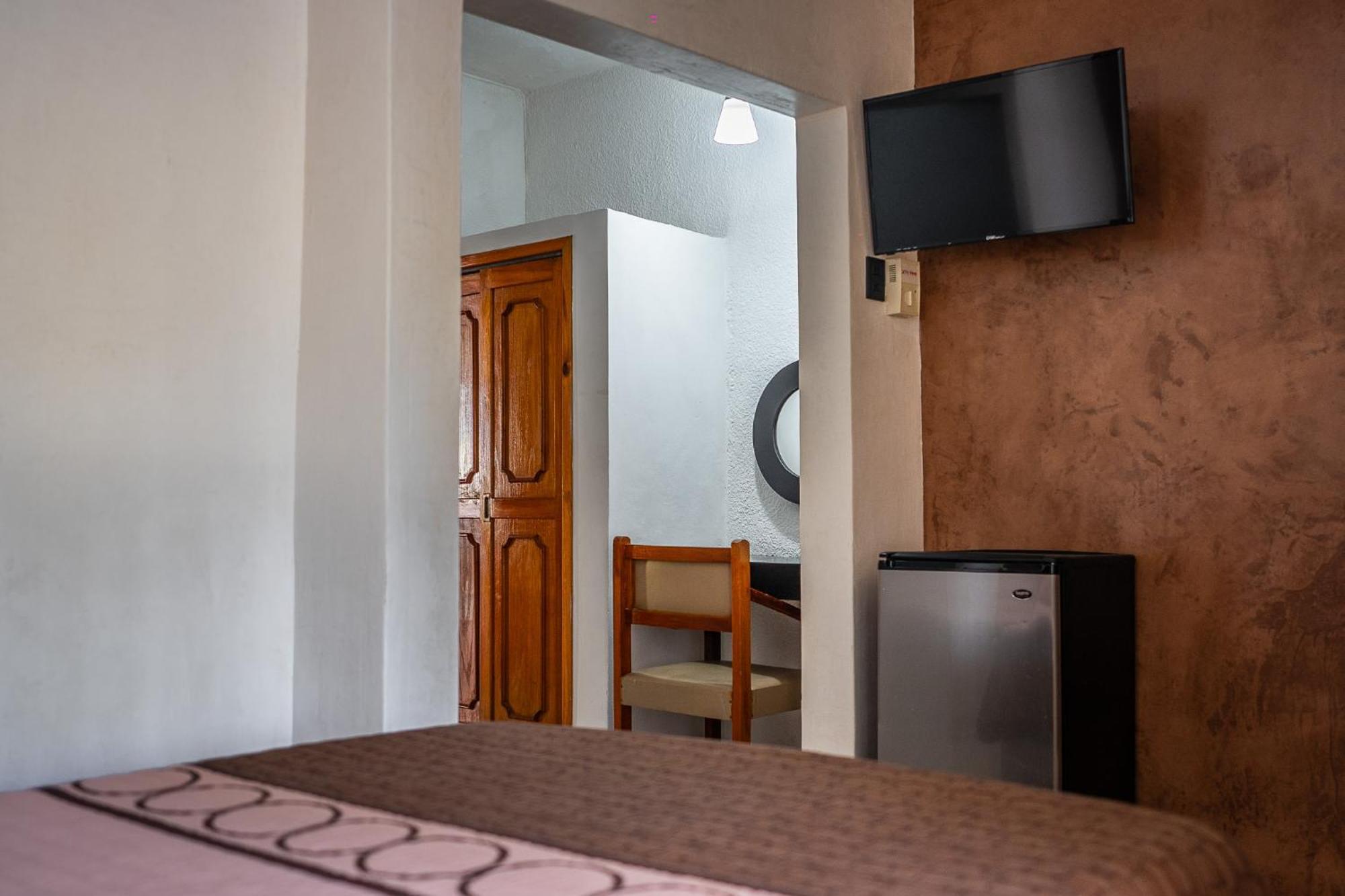 Hotel Maria De La Luz Valladolid  Ngoại thất bức ảnh