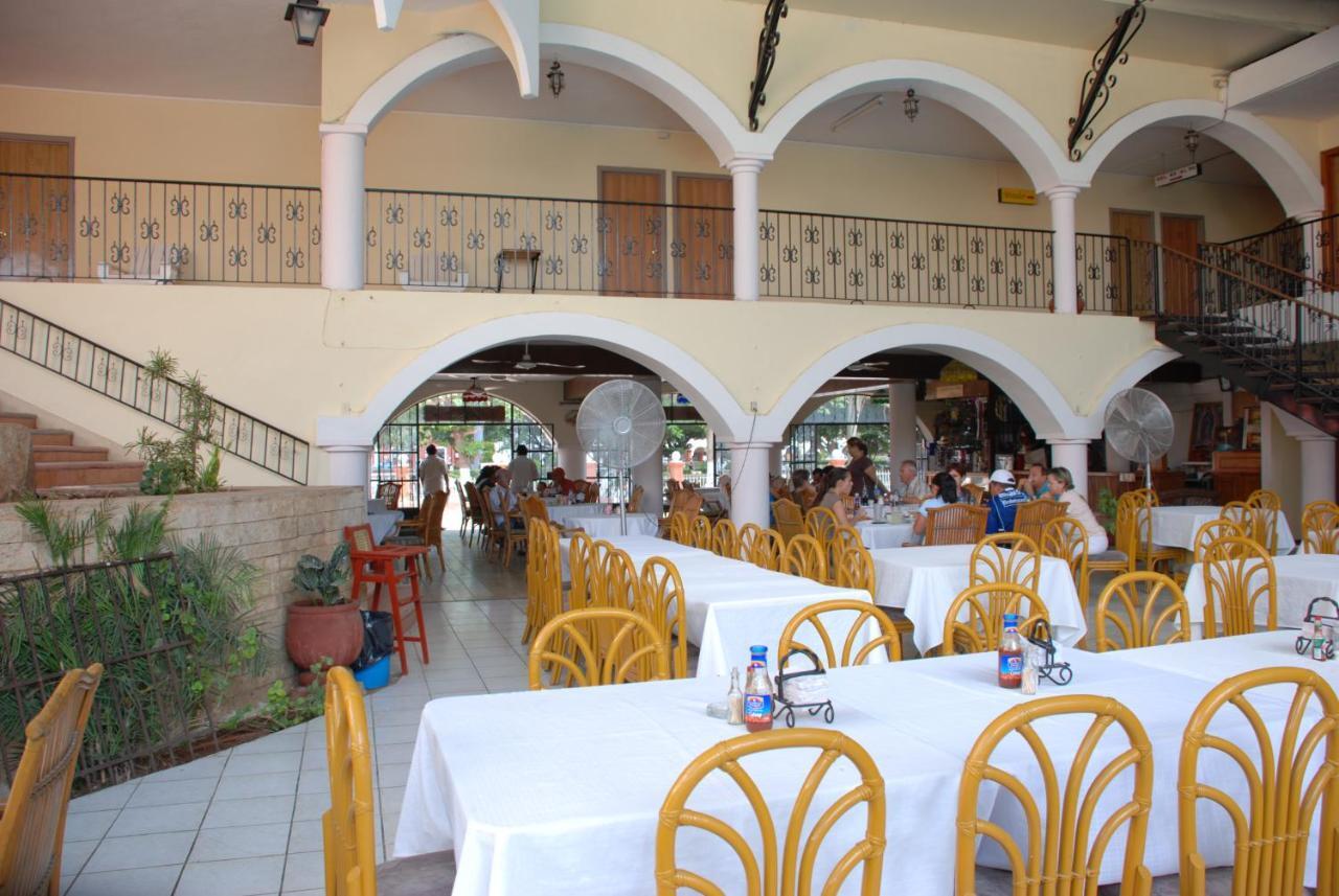 Hotel Maria De La Luz Valladolid  Ngoại thất bức ảnh